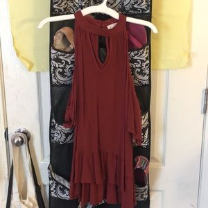 Women’s cold shoulder top